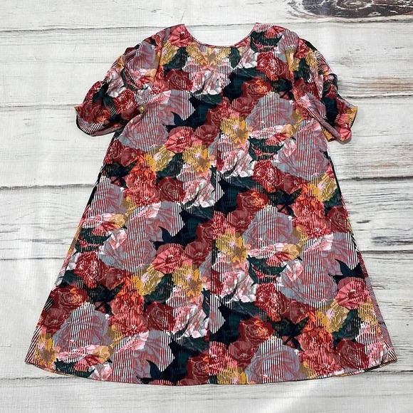 Halogen Dress Knee-Length Short Sleeve Pink Green Floral Size Medium - Picture 10 of 15